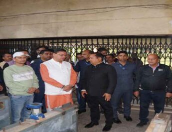 मुख्यमंत्री पुष्कर सिंह धामी ने रानीबाग स्थित एचएमटी फैक्ट्री का किया निरीक्षण, मास्टर प्लान बनाकर इस क्षेत्र का किया जाएगा विकास - मुख्यमंत्री धामी 2 Hello Uttarakhand News »