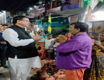 उत्तराखंड: काफिला रोक मिट्टी के दीए खरीदने पहुंचे सीएम धामी 2 Hello Uttarakhand News »