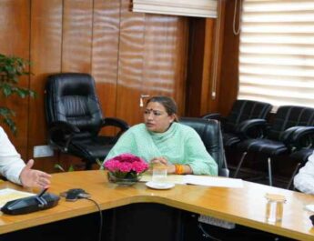 उत्तराखंड: मुख्यमंत्री ने राज्य में प्रस्तावित खेल विश्वविद्यालय के सबंध में अधिकारियों के साथ की बैठक, खेल विश्वविद्यालय की स्थापना के सबंध में अग्रिम आवश्यक कार्यवाही के दिए निर्देश 3 Hello Uttarakhand News »