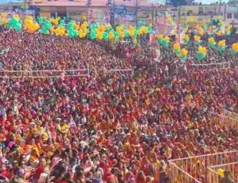 उत्तराखण्ड: मुख्यमंत्री धामी के लोहाघाट रोड शो में उमड़ा जन सैलाब, जनपद विकास के लिए 1 अरब 62 करोड़ 15 लाख, 76 हजार की 45 योजनाओं का किया लोकार्पण व शिलान्यास 3 Hello Uttarakhand News »