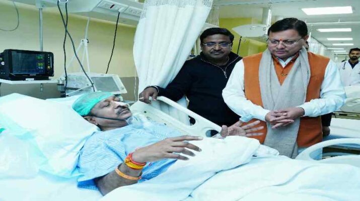उत्तराखण्ड: मुख्यमंत्री आवास पहुंचे वरिष्ठ आईएएस अधिकारी हरीश चंद सेमवाल की बिगड़ी तबियत, सिनर्जी हॉस्पिटल में भर्ती 1 Hello Uttarakhand News »