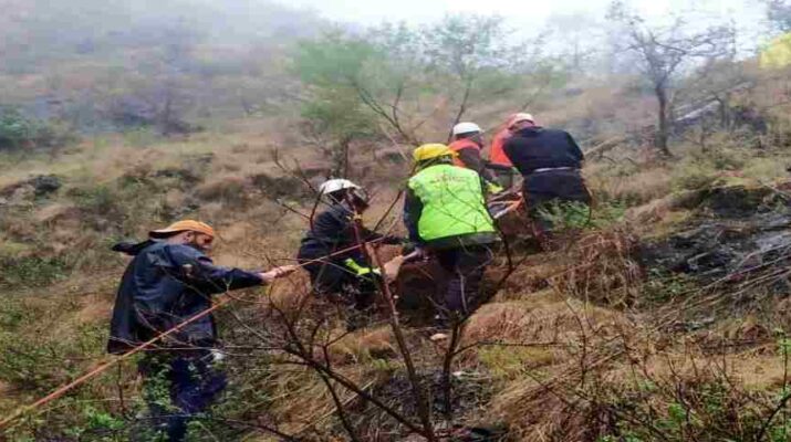 Jammu & Kashmir: 10 people dead after cab plunges into gorge in Ramban 1 Hello Uttarakhand News »