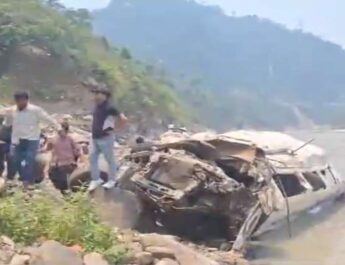 रुद्रप्रयाग में दुर्घटनाग्रस्त हुए वाहन में मारे जाने वाले लोगों की सूची, गुरग्राम से तुंगनाथ चोपता 26 लोगों को लेकर घूमने जा रहा टेम्पो ट्रैवल 2 Hello Uttarakhand News »