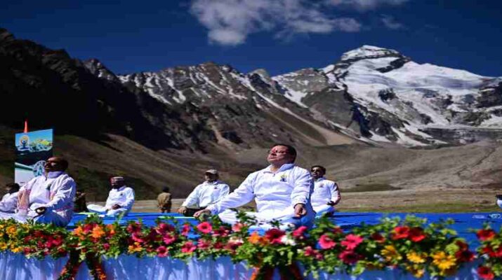 Uttarakhand: आदि कैलाश (Adi Kailash) से मुख्यमंत्री ने दिया योग का संदेश, अंतर्राष्ट्रीय योग दिवस के अवसर पर भगवान शंकर की पवित्र भूमि आदि कैलाश में किया गया योगाभ्यास 14 Hello Uttarakhand News »
