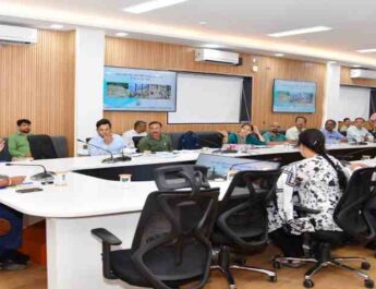 Uttarakhand: अपर मुख्य सचिव आनन्द बर्द्धन की अध्यक्षता में स्प्रिंग एंड रिवर रिजूविनेशन प्राधिकरण (SARRA) की राज्य स्तरीय क्रियान्वयन समिति (SLEC) की प्रथम बैठक हुई आयोजित, SARRA के गठन के उद्देश्यों को पूर्ण करने के लिए सभी सम्बन्धित विभाग आपसी सामंजस्य के साथ करें कार्य - आनन्द बर्द्धन 4 Hello Uttarakhand News »