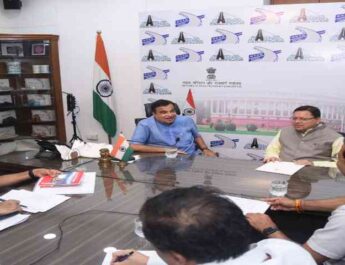 Uttarakhand: मुख्यमंत्री ने नई दिल्ली में केंद्रीय सड़क परिवहन मंत्री से की भेंट, देहरादून-मसूरी 40 किमी लम्बे सड़क परियोजना के साथ कई सड़कों के लिये मिली सैद्धांतिक सहमति 2 Hello Uttarakhand News »