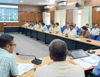 चंपावत: बीते दिनों जनपद में हुई भारी बारिश के कारण हुए नुकसान का किया जा रहा है लगातार आकलन, संबंधितों को तत्काल बांटी जा रही है राहत राशि-जिलाधिकारी 4 Hello Uttarakhand News &raquo;