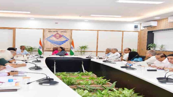 Dehradun: अब दून लाइब्रेरी एण्ड रिसर्च सेन्टर की सुविधाओं का निःशुल्क लाभ उठा सकेंगे सरकारी स्कूलों के छात्र-छात्राएं 16 Hello Uttarakhand News »