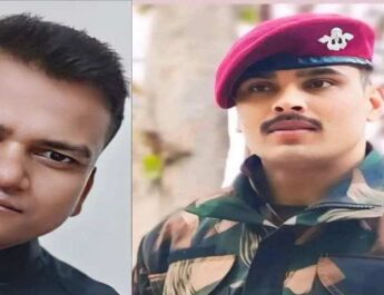 Kashmir: Two soldiers got martyred in a gunfight with terrorists while conducting an anti-terror operation in the forests of the Kokernag subdivision in J&K's Anantnag district 3 Hello Uttarakhand News »