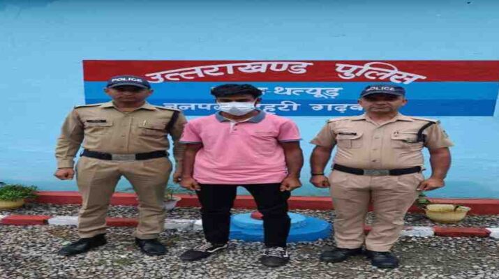 Tehri Garhwal Thatyur:16 वर्षीय नाबालिग को भगा कर ले जाने वाले अभियुक्त को मात्र 37 घंटे में टिहरी पुलिस ने जालन्धर पंजाब से किया गिरफ्तार 1 Hello Uttarakhand News »