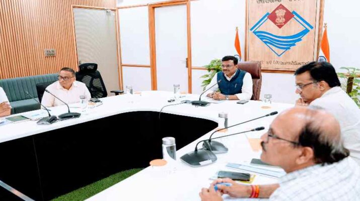 Kedarnath Hemkund Ropeway Project: केदारनाथ और हेमकुंड साहिब रोपवे परियोजनाओं की प्रगति की समीक्षा, मुख्य सचिव की अध्यक्षता में URDL बोर्ड बैठक में कई प्रस्तावों को मंजूरी 1 Hello Uttarakhand News &raquo;