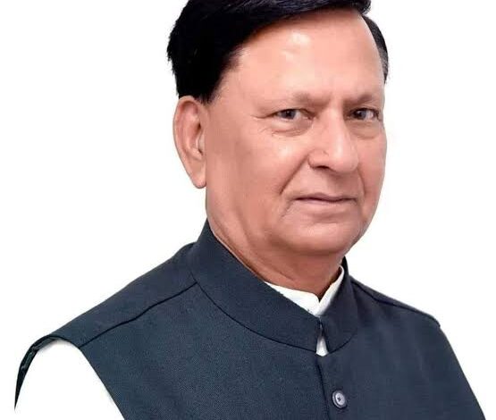 Former Minister Heera Singh Bisht Passes Away