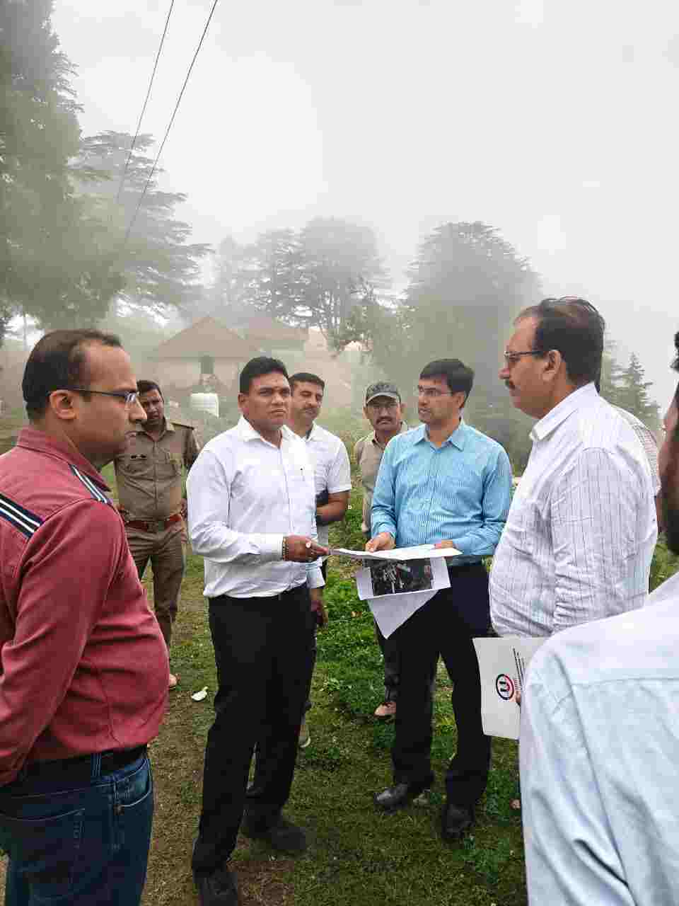Mussoorie Ropeway Inspection: मसूरी रोपवे परियोजना को मिली रफ्तार, लाइब्रेरी चौक से लाल टिब्बा तक प्रस्तावित स्टेशनों का निरीक्षण 2 Mussoorie Ropeway Inspection