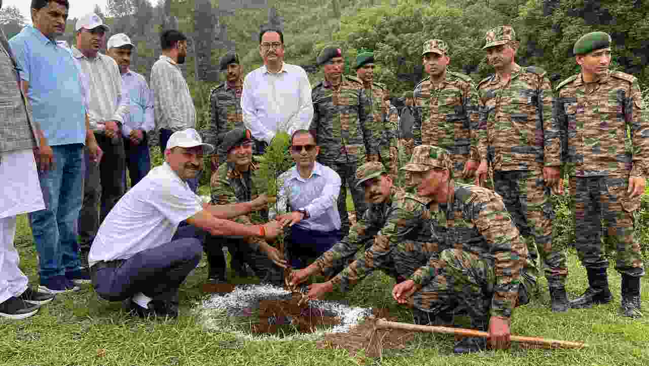 Pithoragarh Celebrates River Festival 2026: पिथौरागढ़ में भव्य नदी महोत्सव का आयोजन, 'नदी बचेगी तो भविष्य बचेगा' का दिया संदेश 3 Pithoragarh